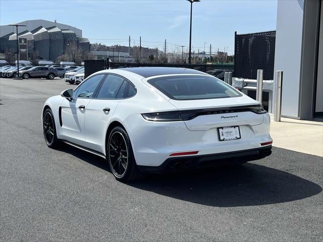 2023 Porsche Panamera 4 Platinum Edition