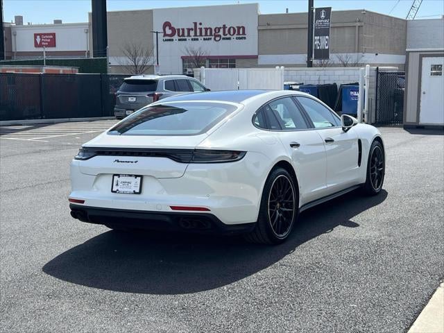 2023 Porsche Panamera 4 Platinum Edition