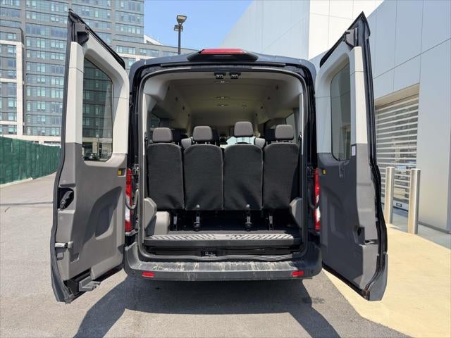 2022 Ford Transit Passenger Wagon XL