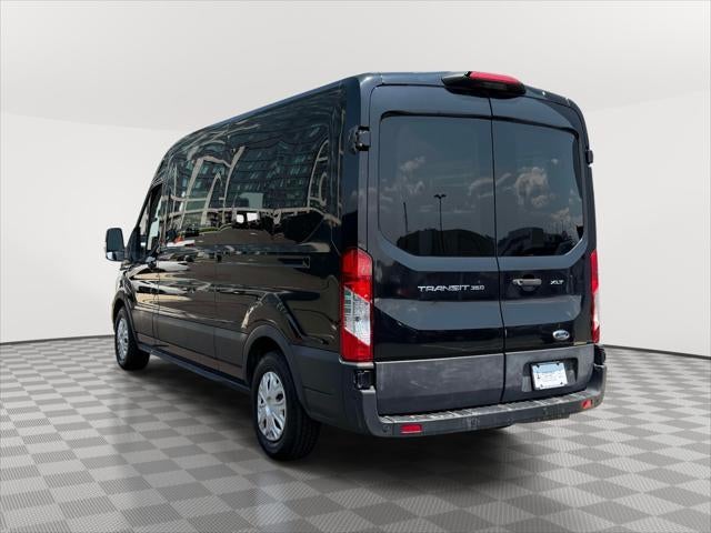 2022 Ford Transit Passenger Wagon XL