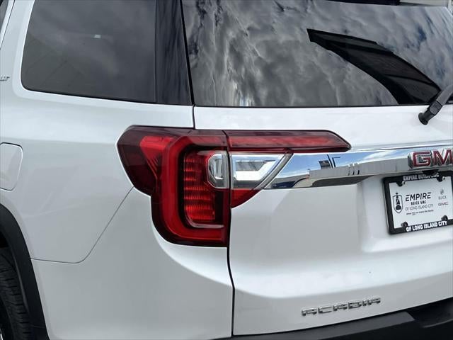 2022 GMC Acadia SLT