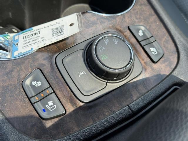 2022 GMC Acadia Denali