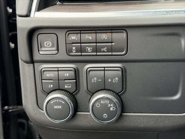 2025 Chevrolet Suburban LS