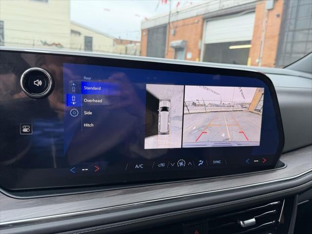 2025 Chevrolet Suburban LS