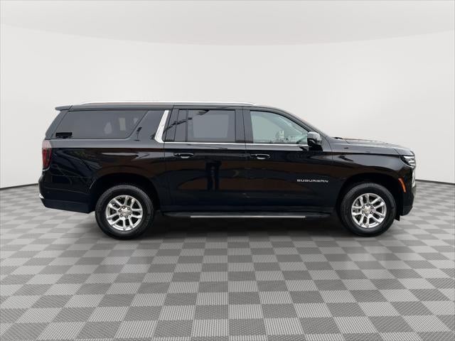 2025 Chevrolet Suburban LS