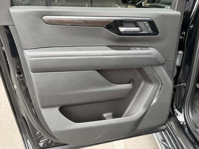 2025 Chevrolet Suburban LT