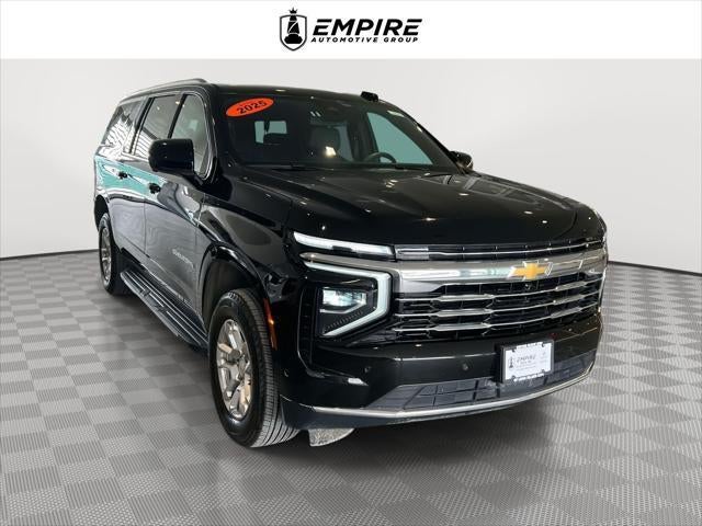 2025 Chevrolet Suburban LT