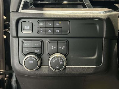 2025 Chevrolet Suburban LT