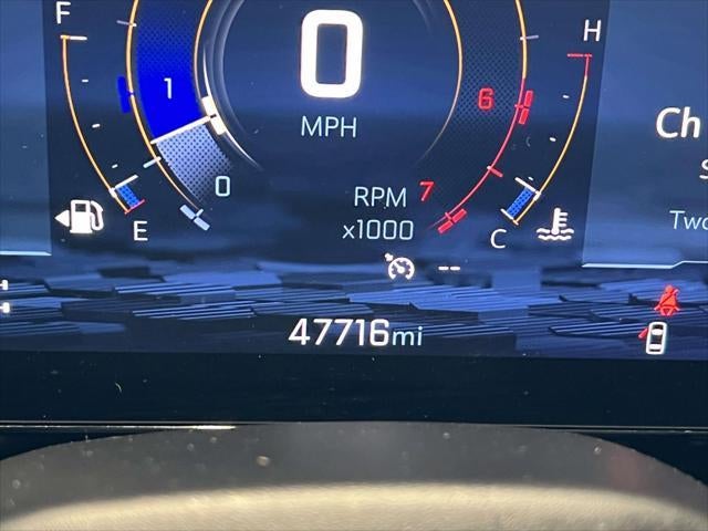 2025 Chevrolet Suburban LT