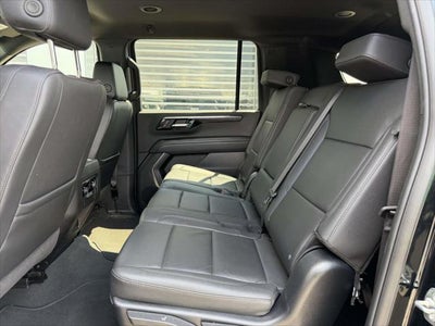 2025 Chevrolet Suburban LT