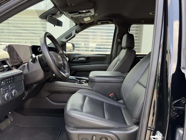 2025 Chevrolet Suburban LT
