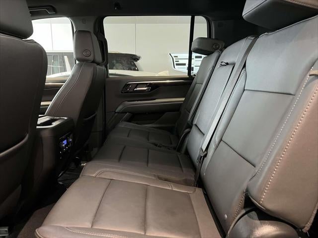 2025 Chevrolet Suburban LT