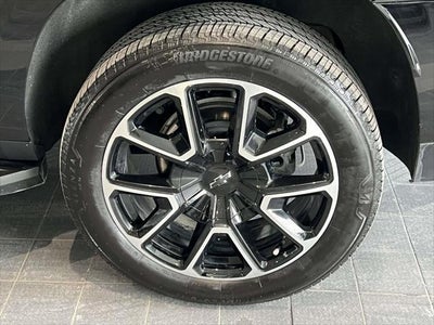 2025 Chevrolet Suburban RST