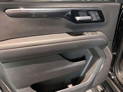 2025 Chevrolet Suburban RST