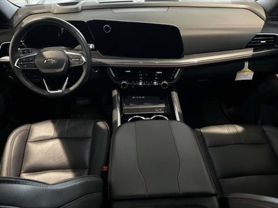 2025 Chevrolet Suburban RST