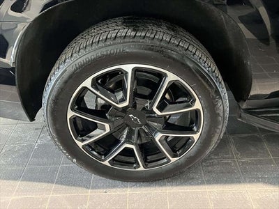 2025 Chevrolet Suburban RST