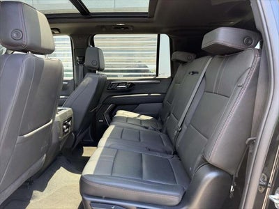 2025 Chevrolet Suburban RST