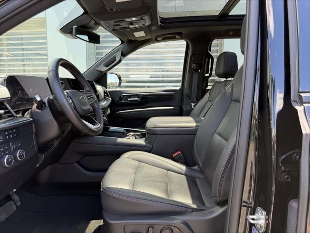 2025 Chevrolet Suburban RST