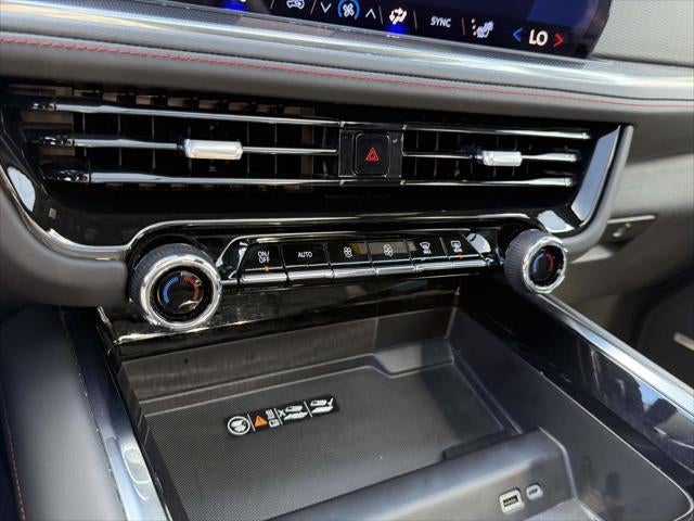 2025 Chevrolet Suburban RST