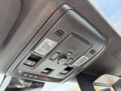2025 Chevrolet Suburban RST