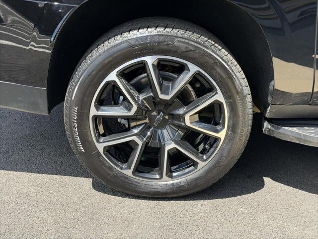 2025 Chevrolet Suburban RST