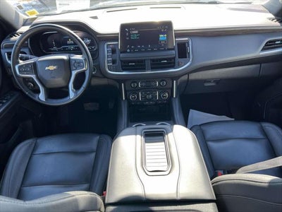 2024 Chevrolet Suburban LT