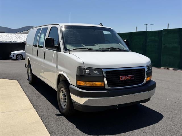 2025 GMC Savana Cargo Base