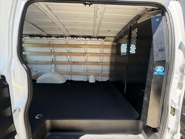 2025 GMC Savana Cargo Base