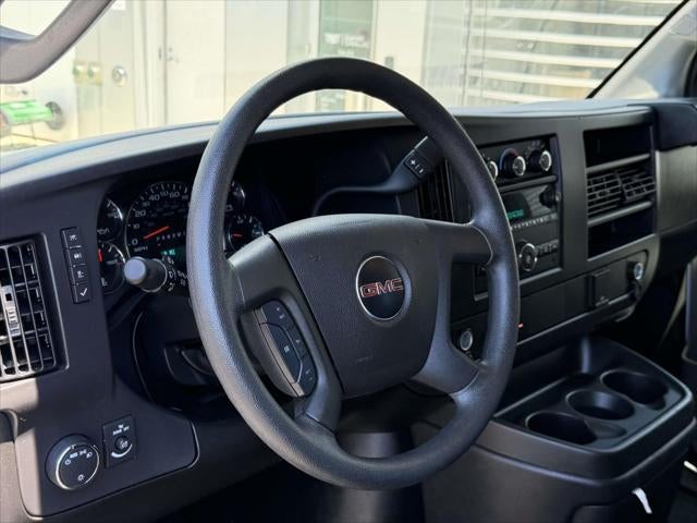 2025 GMC Savana Cargo Base