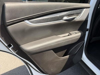 2022 Cadillac XT5 AWD Premium Luxury
