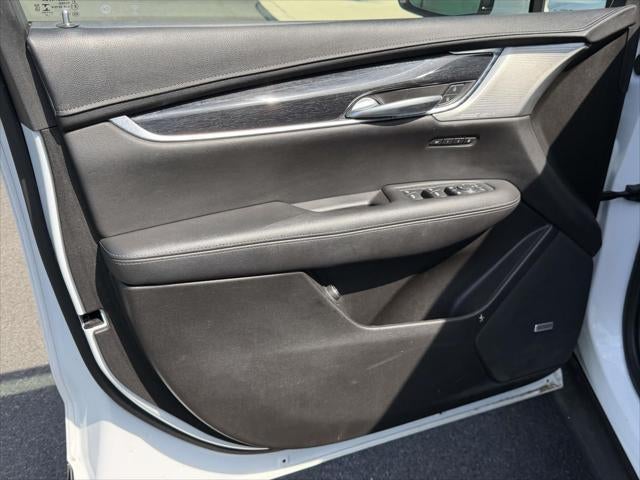 2022 Cadillac XT5 AWD Premium Luxury