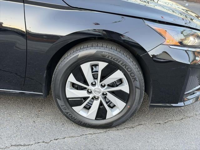 2025 Nissan Altima S