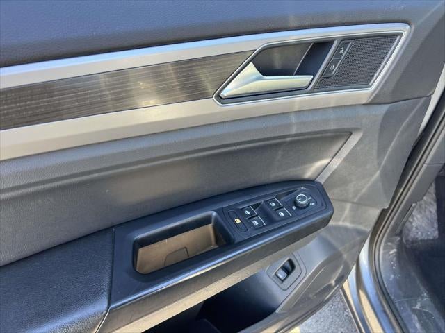 2019 Volkswagen Atlas 3.6L V6 SE w/Technology R-Line