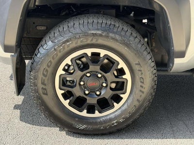 2024 Toyota Tacoma 4WD SR5