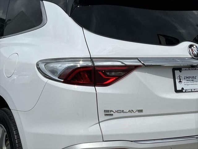 2023 Buick Enclave Essence
