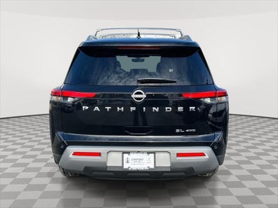 2024 Nissan Pathfinder SL