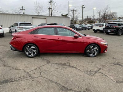 2025 Hyundai Elantra SEL Convenience