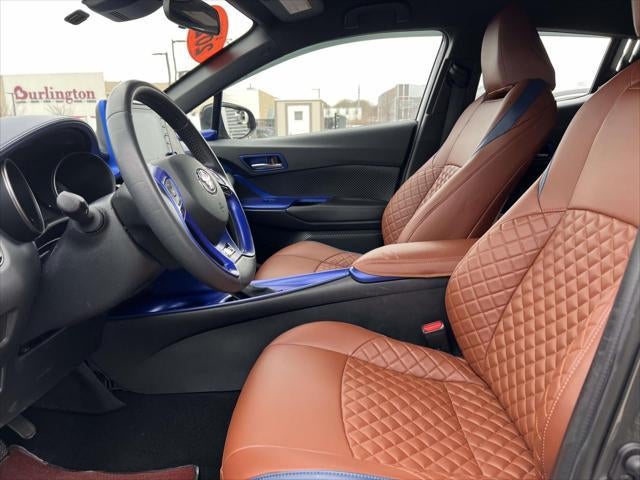 2022 Toyota C-HR XLE