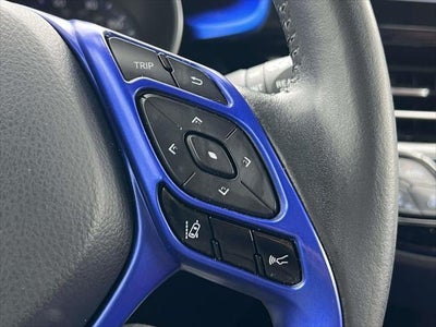 2022 Toyota C-HR XLE