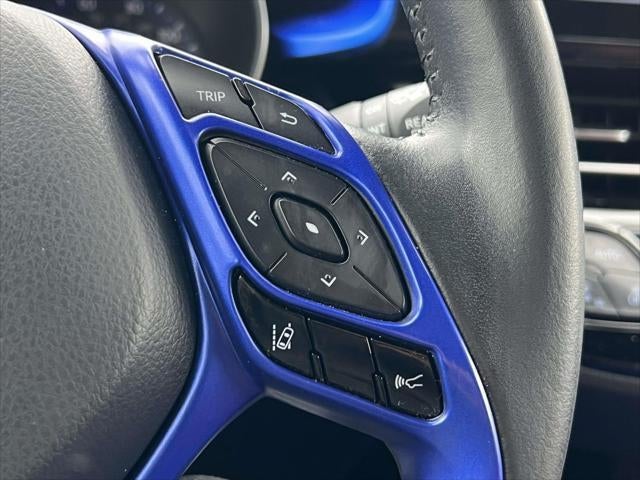 2022 Toyota C-HR XLE