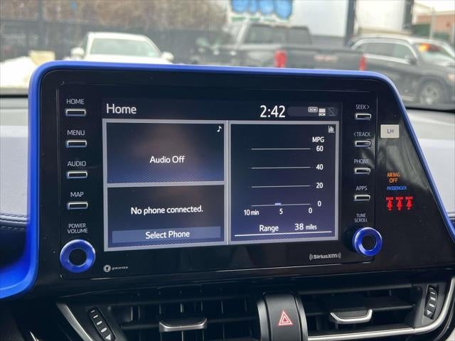 2022 Toyota C-HR XLE