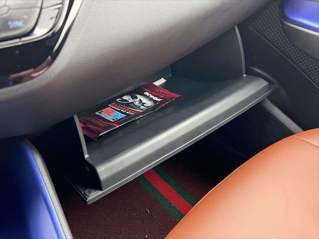 2022 Toyota C-HR XLE