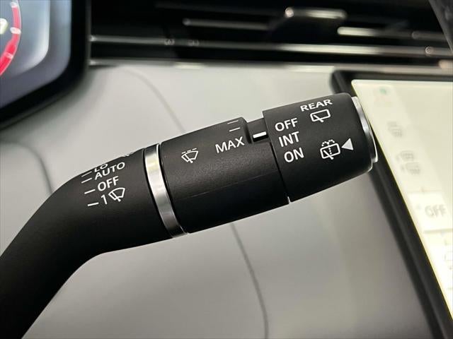 2024 Land Rover Range Rover Sport SV Edition One Carbon Bronze