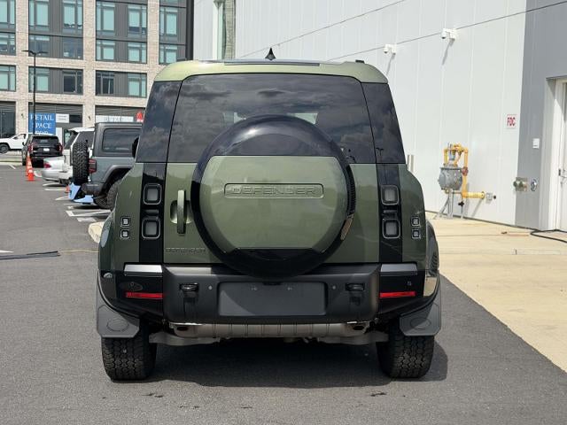 2026 Land Rover Defender X-Dynamic SE