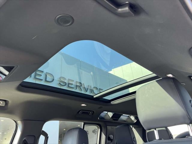 2025 Land Rover Defender S