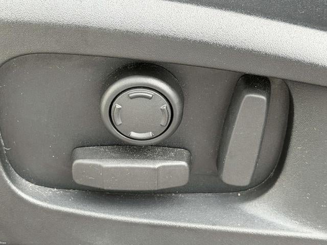 2023 Land Rover Defender S