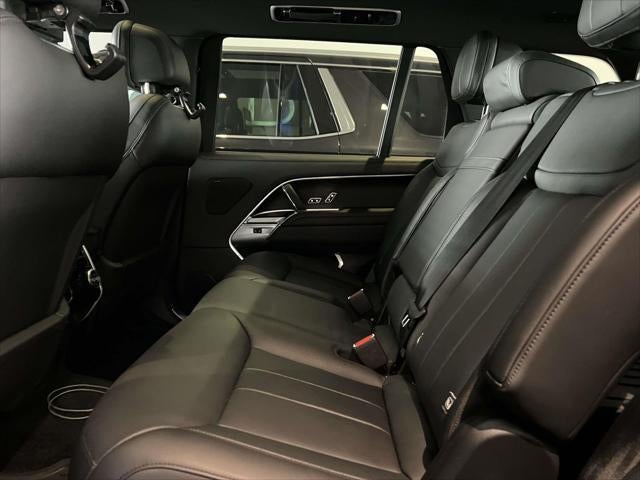 2025 Land Rover Range Rover SE