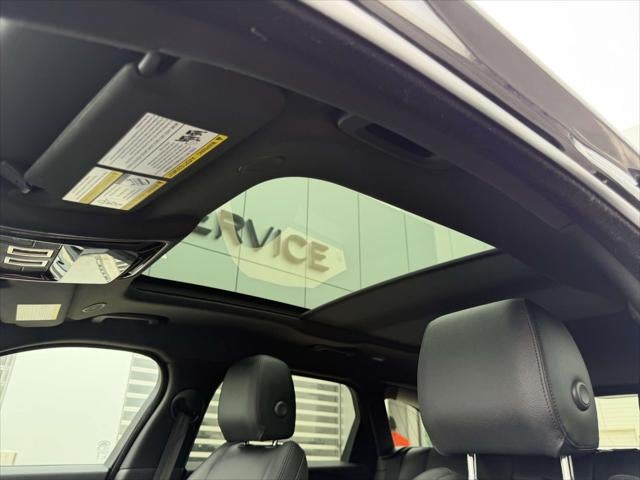2025 Land Rover Range Rover Velar Dynamic SE