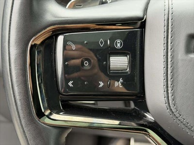 2025 Land Rover Range Rover Velar Dynamic SE