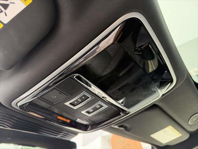 2025 Land Rover Range Rover Velar Dynamic SE